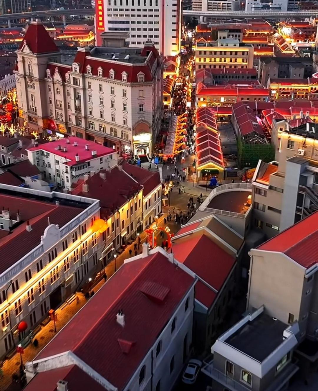 Hua Qi Kaiserdom Hotel Zhongshan Road St Michael'S Cathedral And Zhanqiao Pier Циндао Экстерьер фото